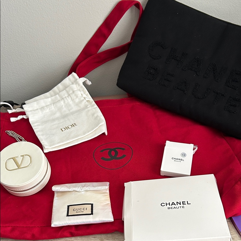 Gift With Purchase GWP Bundle 7 Pieces Dior Gucci Valentino